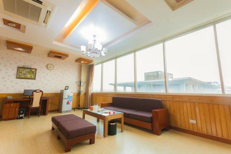 Nhà nghỉ 30/4 ﻿