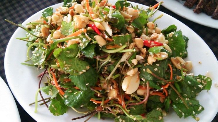 Nộm rau má chay