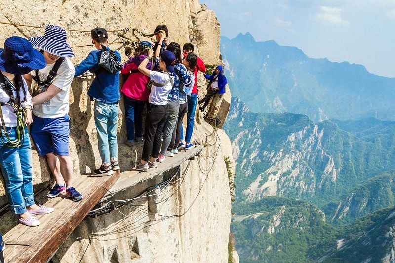 Đường đi mạo hiểm lên núi Hoa Sơn, Trung Quốc