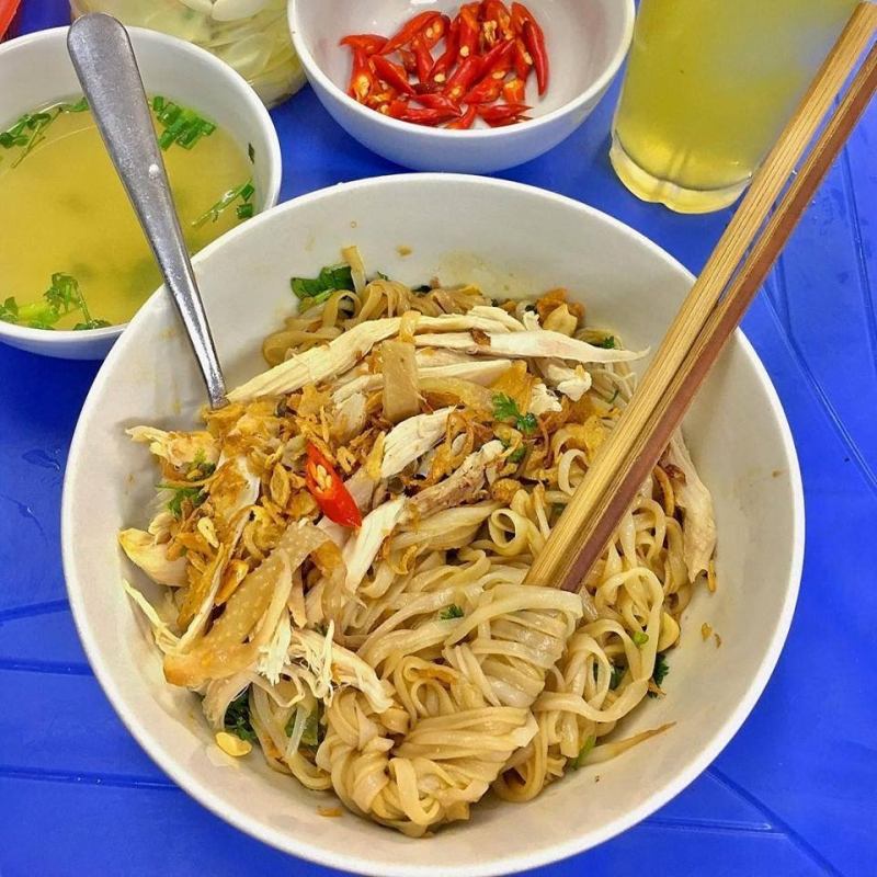 Phở gà Nguyệt