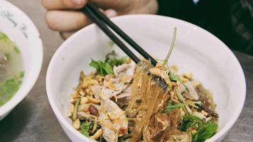 Phở Gà, Phở Trộn & Miến Trộn - Lạc Long Quân