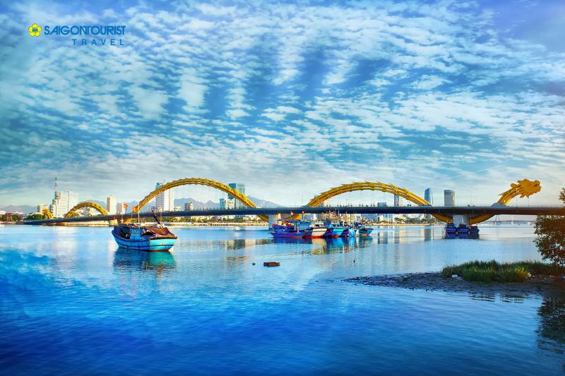 Ngắm cảnh cầu Rồng