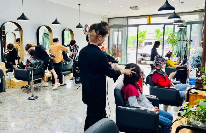 Salon Hoàng Lợi