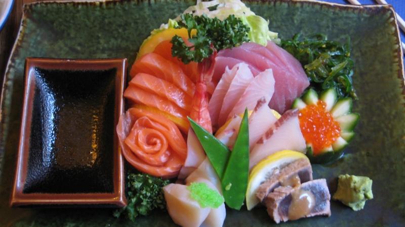 Sashimi là món khai vị đánh thức các giác quan của thực khách (Nguồn: Sưu tầm)