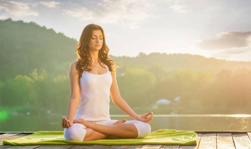 Thiền định và kiểm soát căng thẳng góp phần làm hệ tiêu hóa của bạn hoạt động trơn tru, tránh tích trữ mỡ thừa