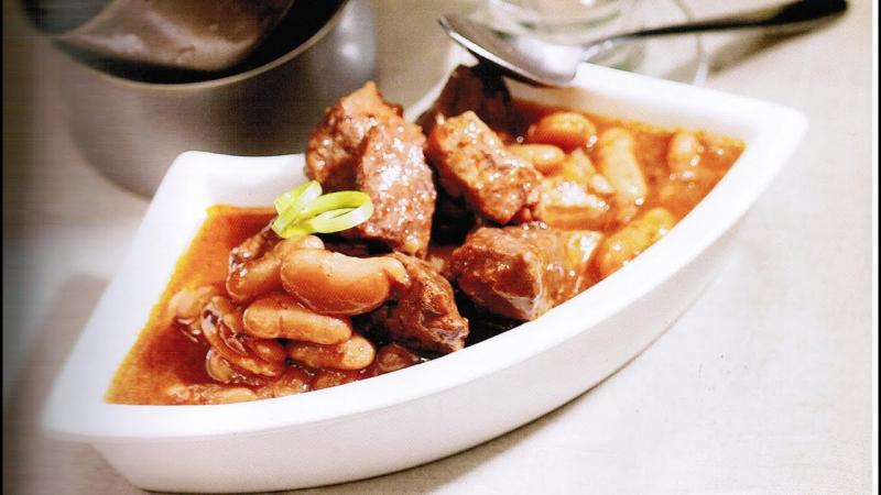 Thịt thỏ sốt vang