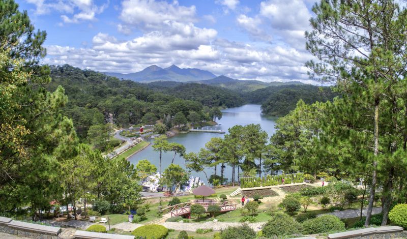 Thung lũng tình yêu đẹp như tiên cảnh