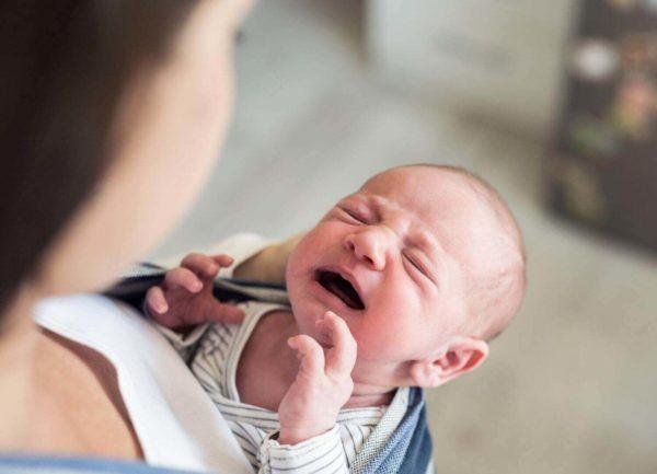 Tìm không gian mới để dỗ trẻ quấy khóc