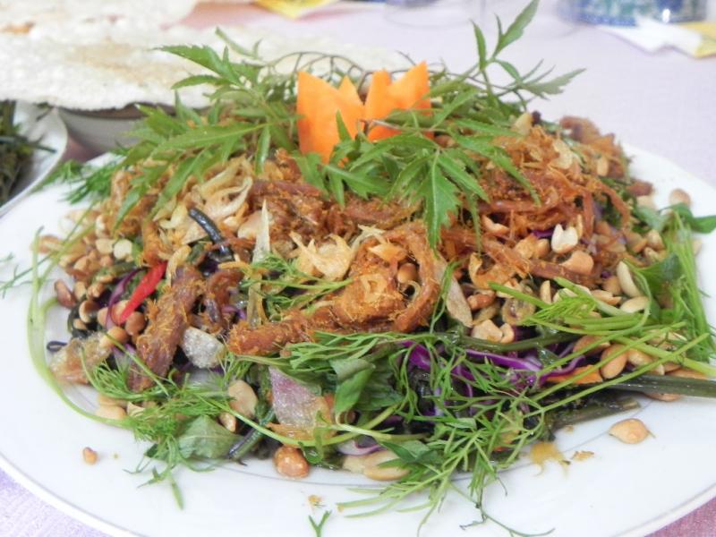 Tôm lam rau dớn