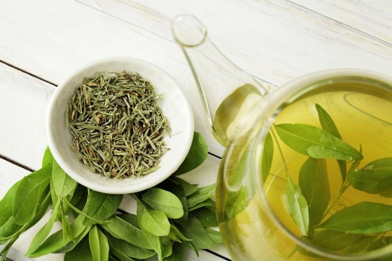 T﻿rà xanh là một trong số những nguyên liệu thiên nhiên chứa chất dinh dưỡng phòng ngừa sự lây nhiễm Virus Corona.