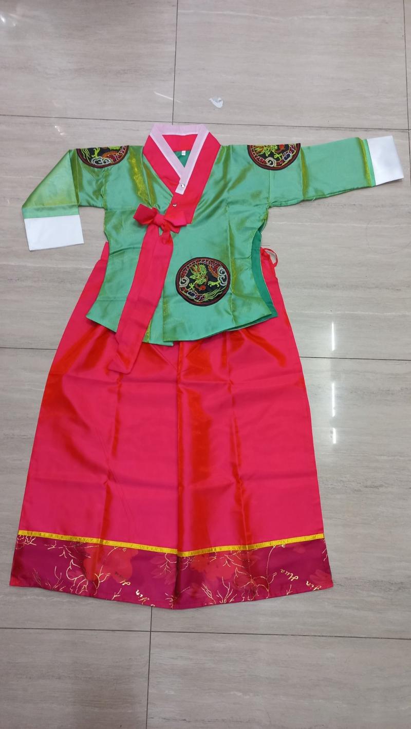 Trang phục Biểu diễn Ấn tượng