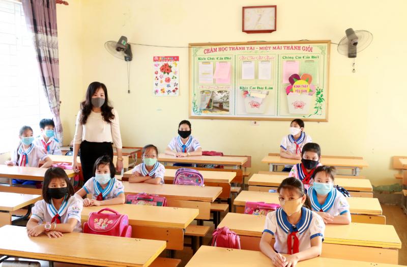 Tránh tiếp xúc gần