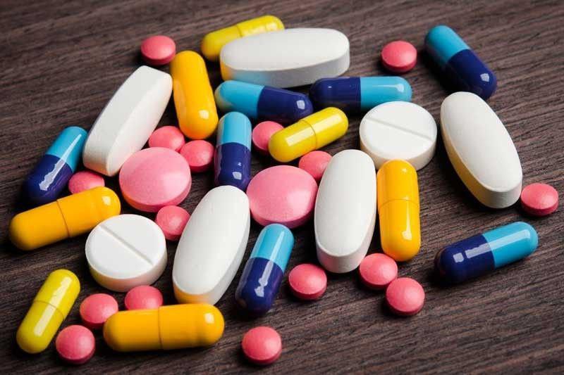 Hãy chú ý hỏi bác sĩ để có những lời khuyên phù hợp khi cùng lúc phải sử dụng nhiều loại thuốc khác nhau nhé!