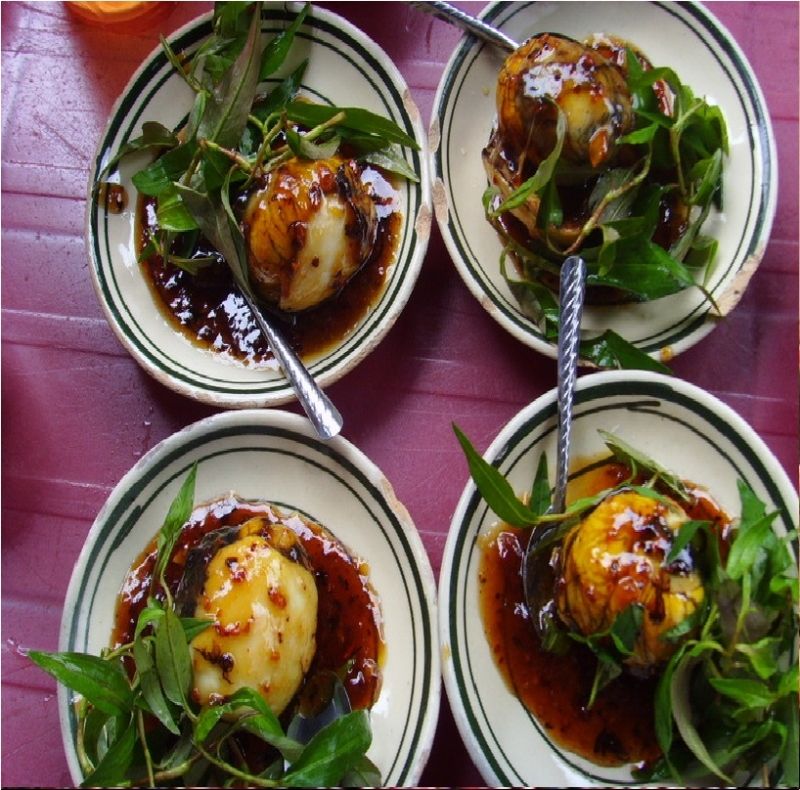 Trứng vịt lộn