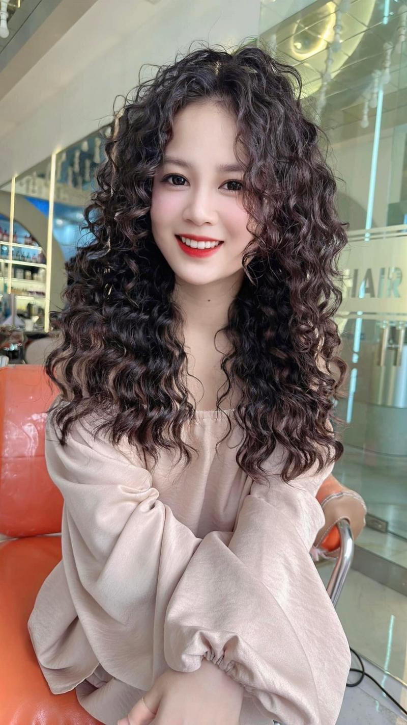 Viện tóc Toàn Xoăn