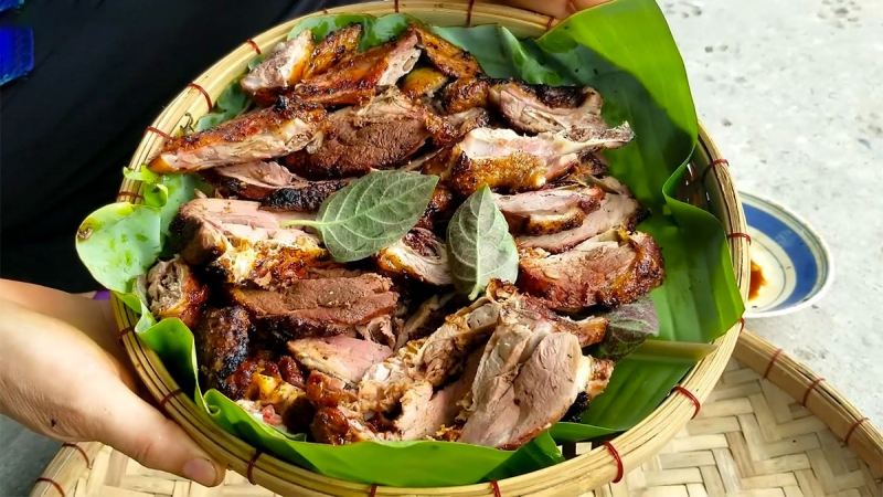 Vịt nướng riềng mẻ